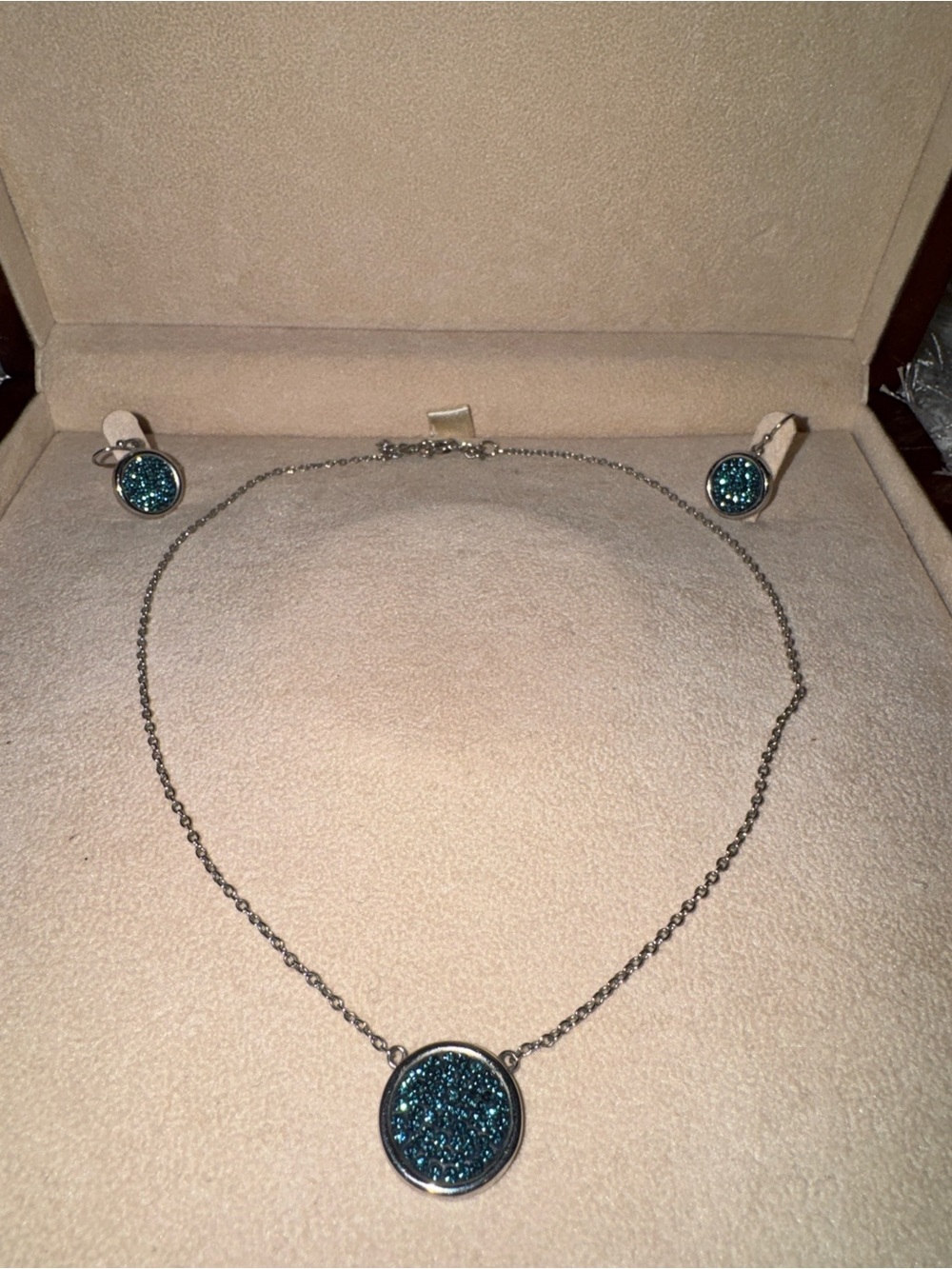 SPARKLY Silver Necklace and Dangle Earrings Set with Teal Druzy Accents